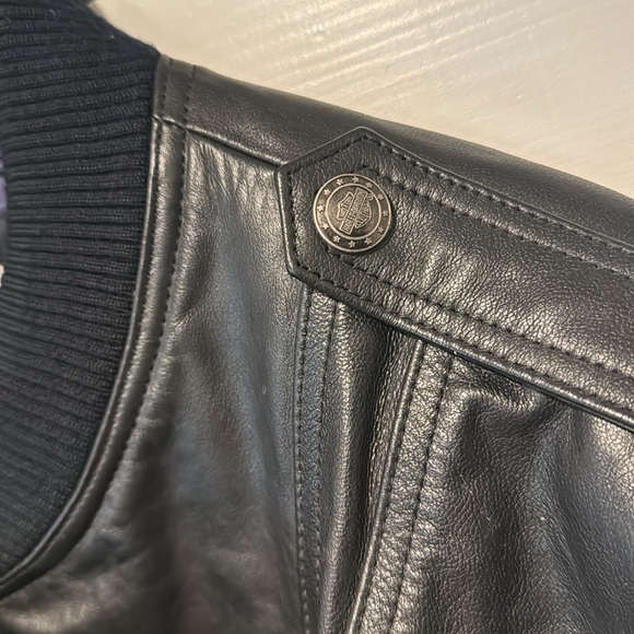 Harley-Davidson leather riding Jacket-padded lower back 2 zipper option closure - Picture 5 of 16
